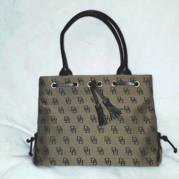 Dooney & Bourke Handbags - Dooney & Bourke Signature Satchel